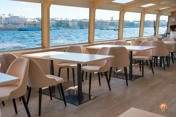 Палуба в «Теплоход "Славутич"» фотография №1