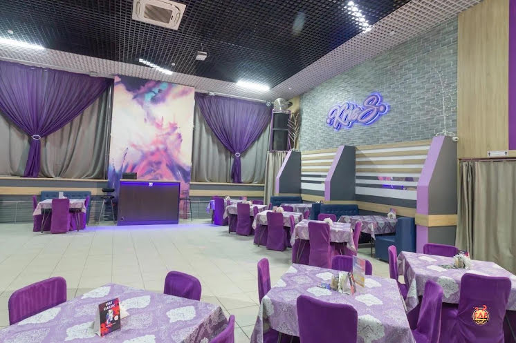 Основной зал в «KrisS» фотография №6