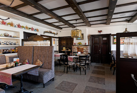 Зал на 18 человек в Зал на 15 человек