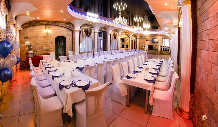 Большой зал в «У Михалыча» фотография №6