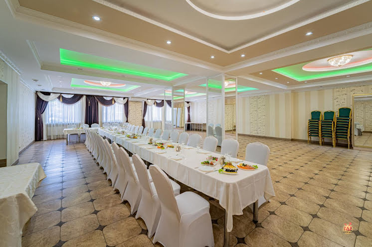 Зал «Свадебный»  в «Гоара» фотография №11