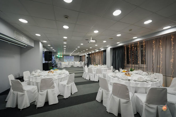 Зал «МОСКВА» в «Marins Park Hotel Mocква Пражская» фотография №13