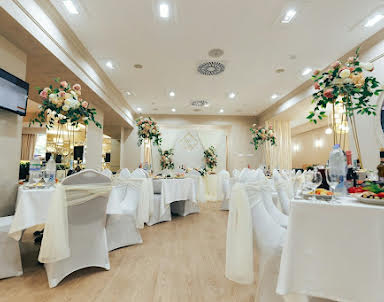  ресторан Matrёshka Plaza