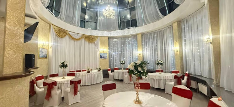 Зал "Тиффани" в «Алые паруса» фотография № 1