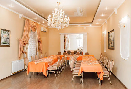 Малый зал  в Малый зал 