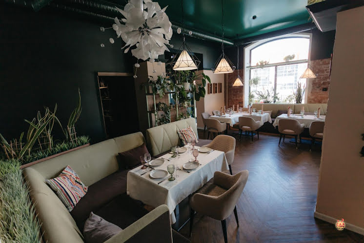 Основной зал в «Botanica» фотография №10