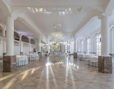  ресторан Мир у Озера