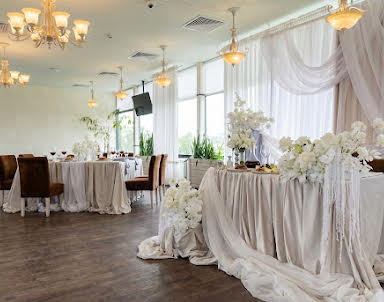  ресторан Panorama Steak House