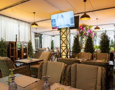  ресторан Гусятникоff