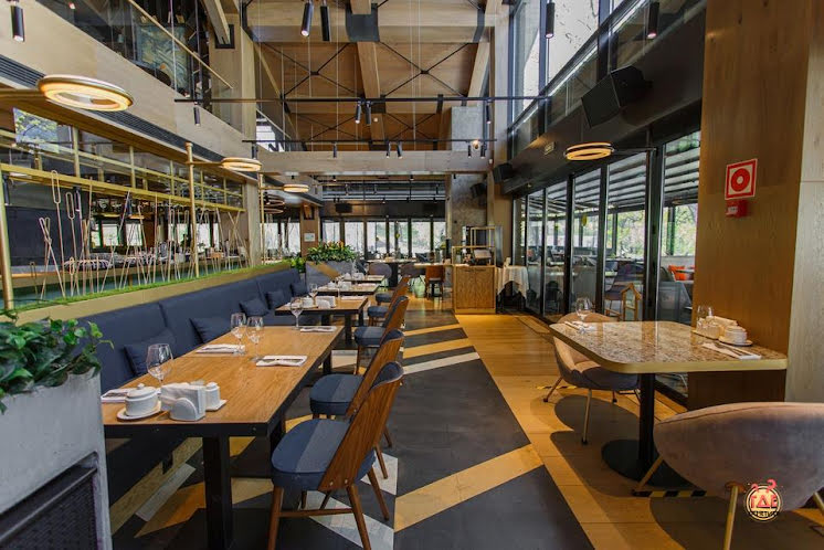 Зал первого этажа в «Нескучный» фотография №13