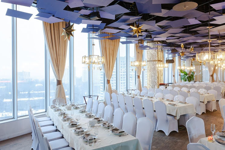 Основной зал в «Сытый лось на Кунцево» фотография №7