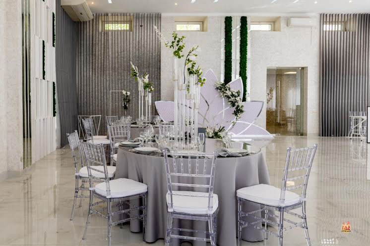 Основной зал  в «Magnolia» фотография №17