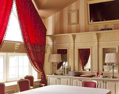  ресторан Капитан Клуб