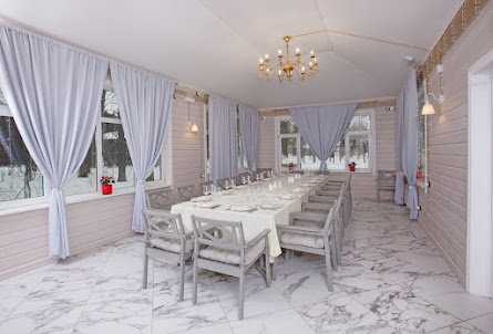 Веранда «Царская Трапеза 1 этаж» в Зал «Царская трапеза 2 этаж»