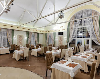  ресторан Венеция на ул. 40 лет Октября