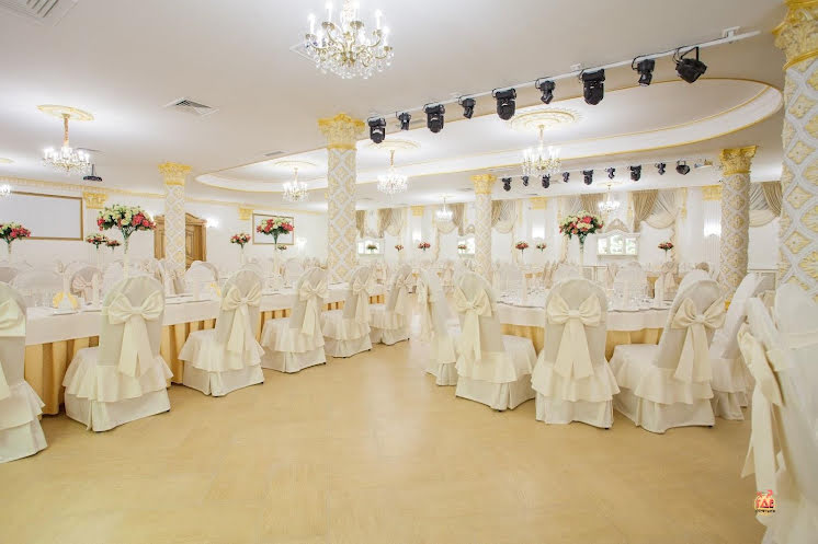 Золотой зал  в «Весенний дворец» фотография №9