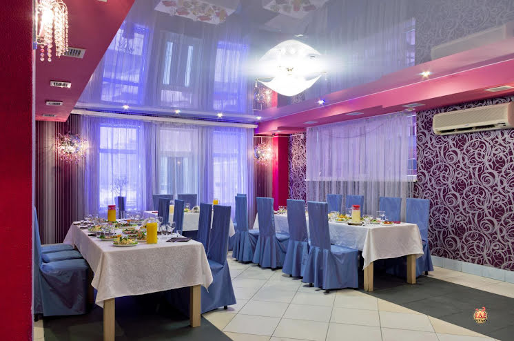 Зал на 70 человек в «Венский Дворик» фотография №7