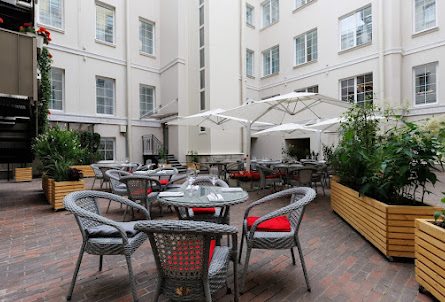 Зал "Helen's Garden" в Конференц-зал  "Suzor"