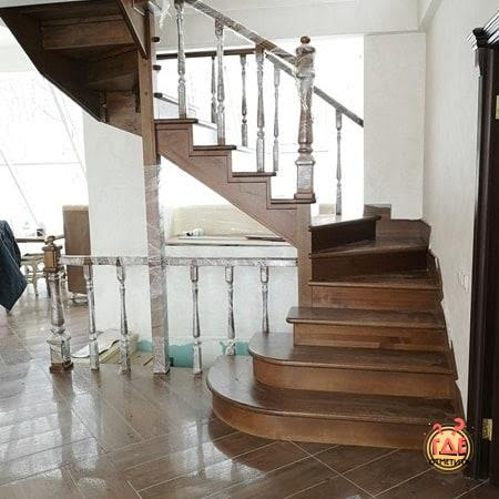 Большой зал в «Самоварник - лесная сказка» фотография №6