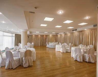  ресторан AZIMUT Отель Ярославль