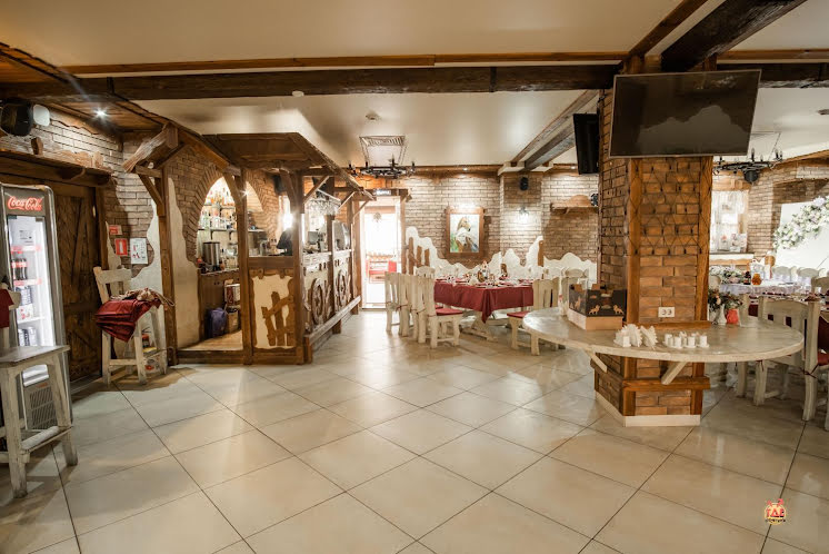 Основной зал в «Белая лошадь» фотография №4