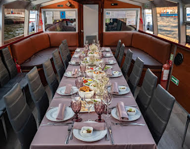 День рождения в Теплоход "Ария"