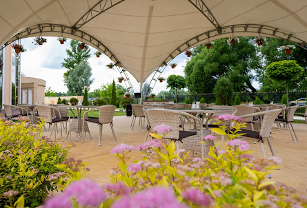 Шатер в Шатер