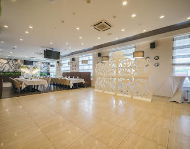  ресторан BISCAFE