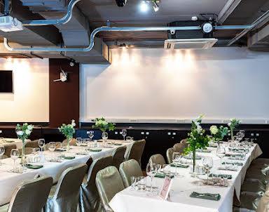 День рождения в Бенефит Плаза