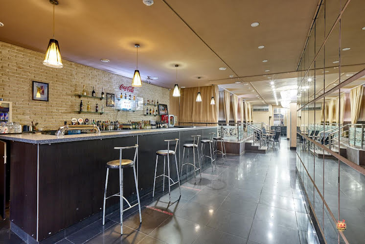 Основной зал  в «Адам и Ева» фотография №16