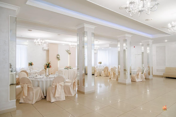 Основной зал в «Милорд» фотография №4