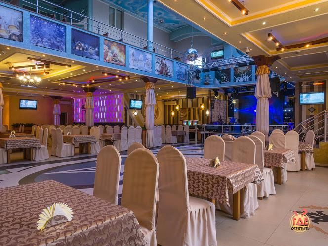 Основной зал  в «Делис» фотография №5