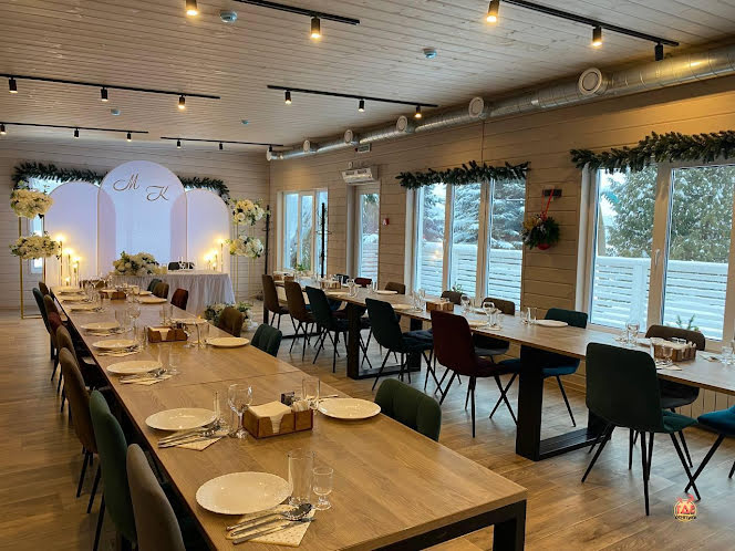 Караоке-зал в «Red House» фотография №9