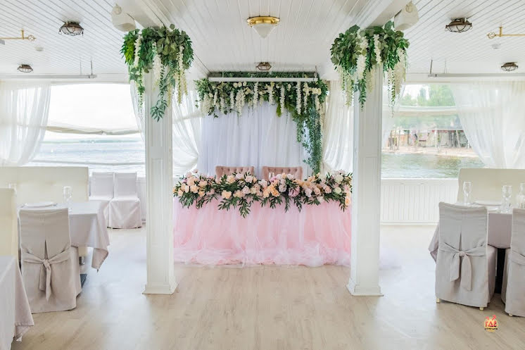 Зал «Белый» в «Белуга на Волге» фотография №1