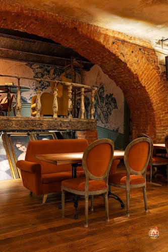 Основной зал в «БеZухов» фотография №7