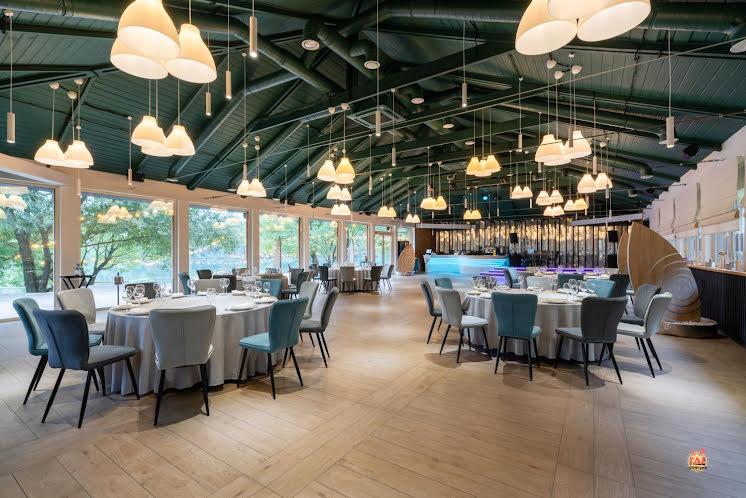 Основной зал в «Ozero» фотография №1