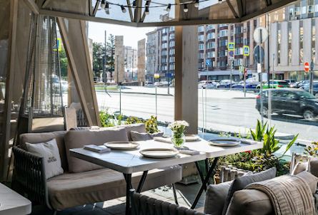 Летняя терраса в VIP-зал