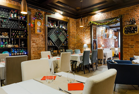 Зал №2 в Зал №1