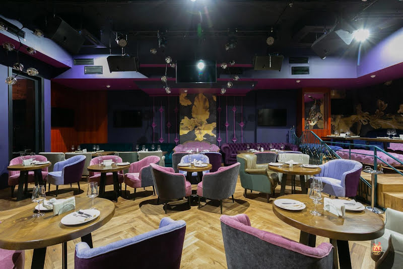 Who Is Who фотография №3