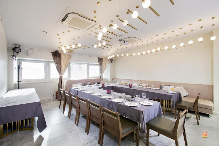 Кабинка на 15 человек в «Мисс Ванг» фотография №1