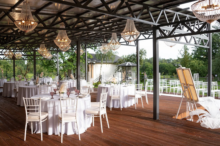 Летняя терраса в «Парк-отель Воздвиженское» фотография №2