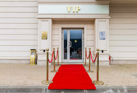 Малый зал  в Малый зал 