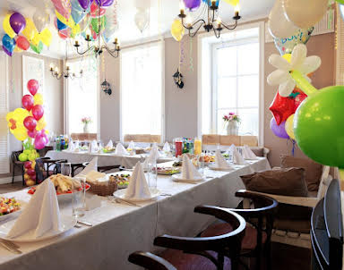  ресторан «Гостиная» на Железняка