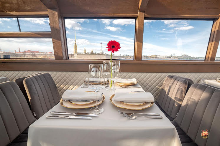 Палуба в «Теплоход "Антверпен"» фотография №5