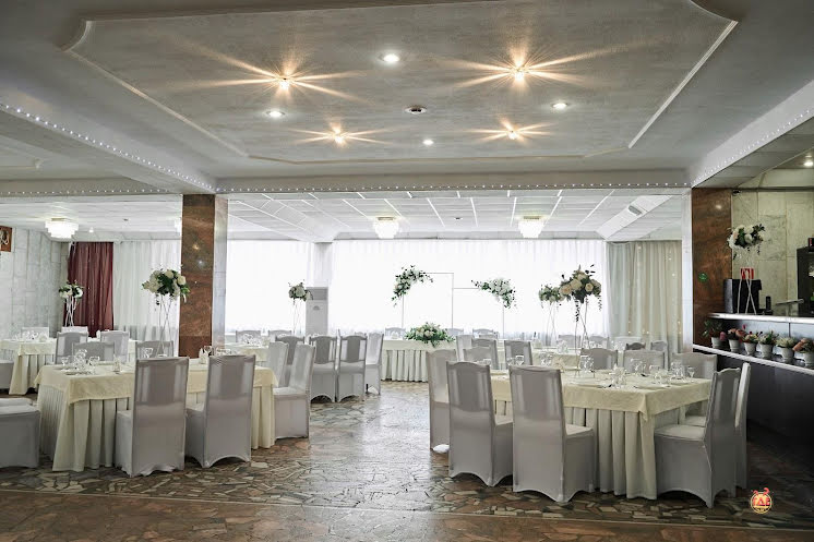 Основной зал в «Московский» фотография №6