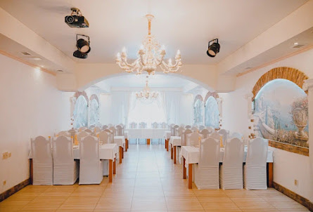 Малый зал в Малый зал