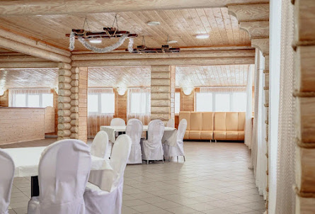 Большой банкетный зал в Малый зал