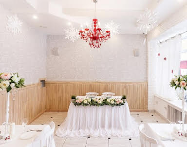  ресторан Бузина