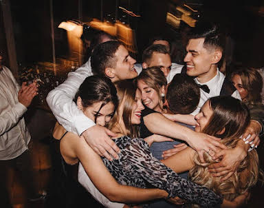  ресторан Bon App Cafe