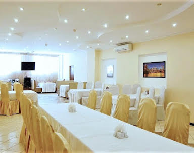  ресторан Кариночка